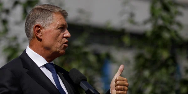 Klaus Iohannis in vizita la spitalul Floreasca dupa explozia de la Crevedia  Foto Inquam Photos  Octav Ganea (1) jpg