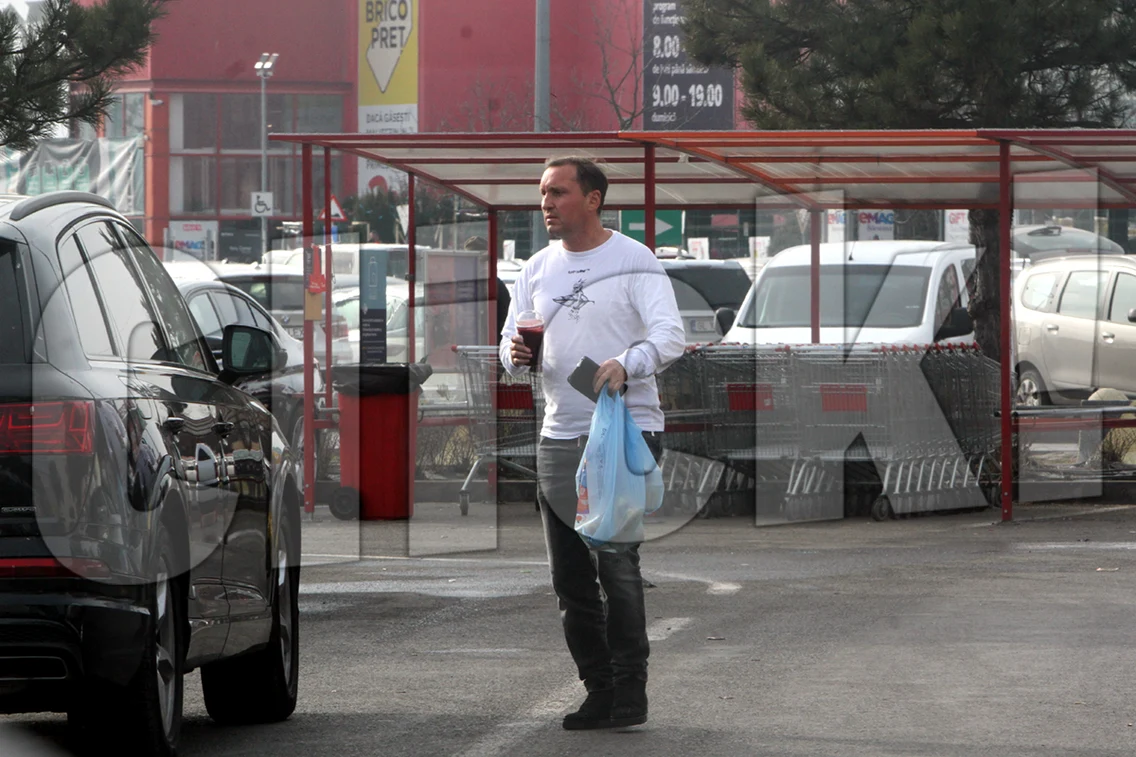 Gabi Popescu, la mall după mâncare Sursa Click!