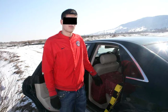 Tigări de contrabandă descoperite de poliţisti