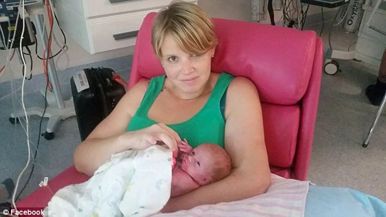 Mama sa nu a vrut să renunțe la copil și a dus sarcina până la capăt cu succes