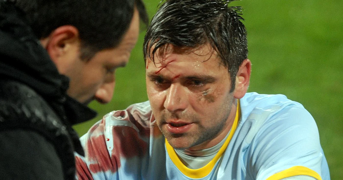 Raul Rusescu s-a accidentat în meciul cu CSMS Iaşi FOTO Cosmin Iftode/Rpressport