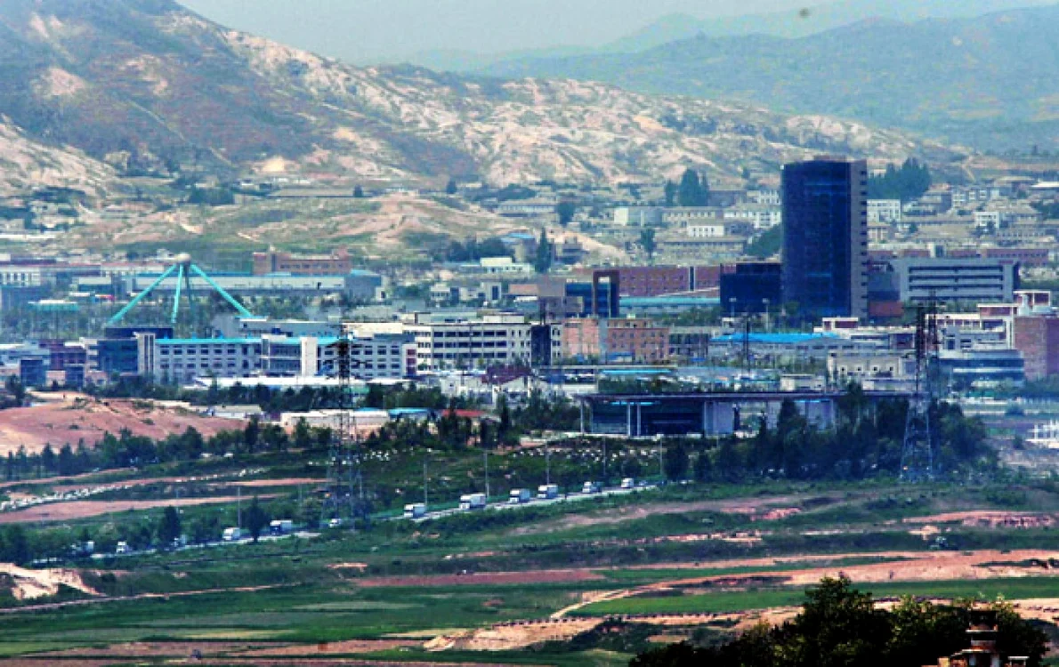 Complexul de la Kaesong adăposteşte mai multe firme sud-coreene în care muncesc angajaţi nord-coreeni
