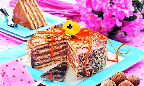 tort caramel cu nuci jpeg