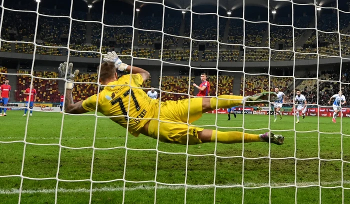 FCSB a învins Craiova, într-un meci considerat pe teren propriu (FOTO: Sportpictures)