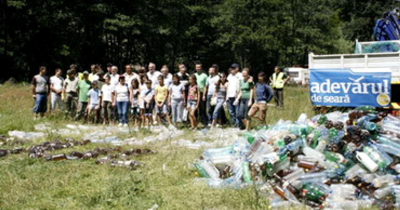 Târgu-Jiu: Mii de PET-uri strânse cu ajutorul campaniei Adevărul de Seară