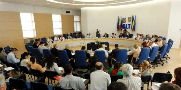 Şedinţă la Consiliul Judeţean Olt
