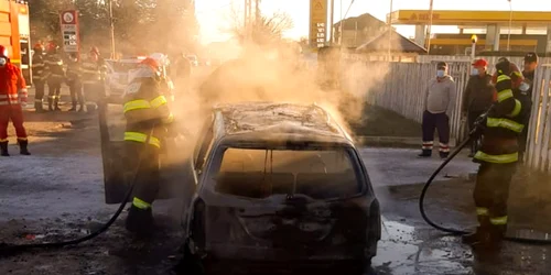 incendiu auto tgv