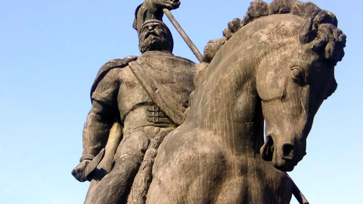 Dezbatere Historia, ora 11 00: Cum arătau dacii, strămoşii noştri? Semnificaţia statuilor de daci jpeg