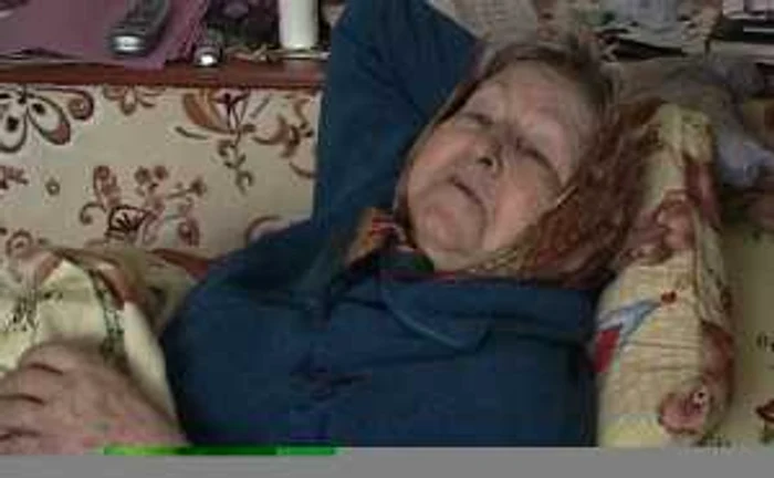 Ioana Antohe îngheaţă în casă. FOTO: NICOLETA BUTNARU