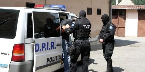 Politistii de la Actiuni Speciale au fost arestati