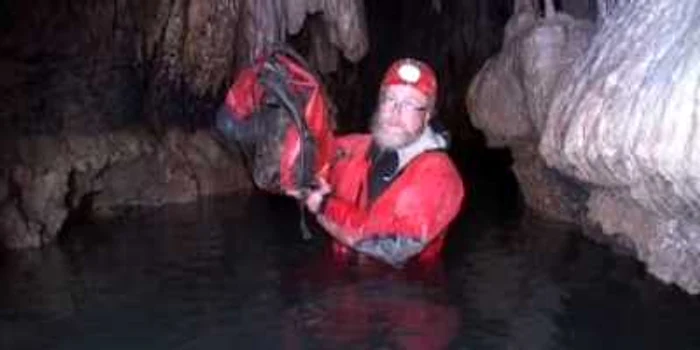 Alba Iulia: Sistem carstic din Apuseni explorat de speologi din şase ţări
