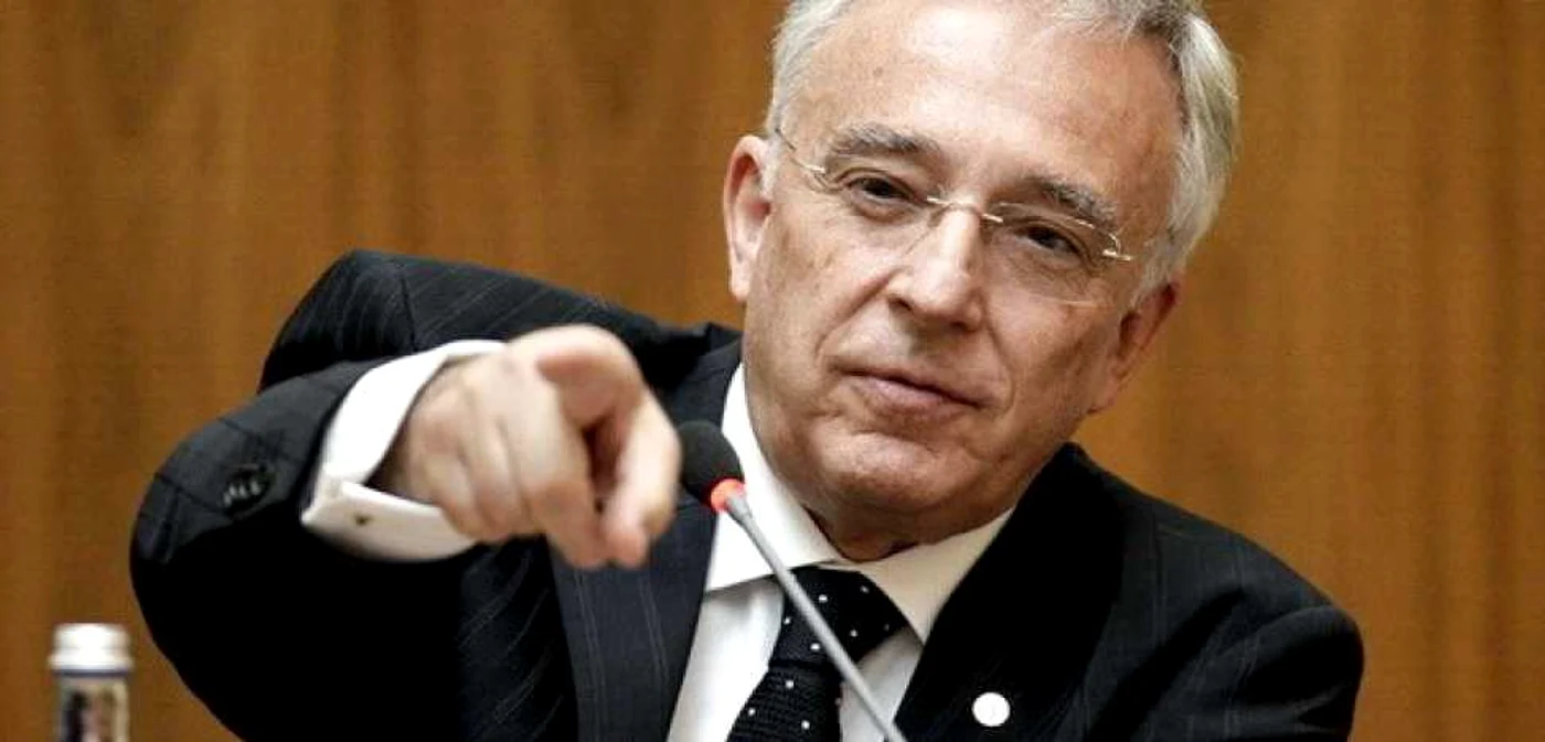 Mugur Isărescu şi-a dezvoltat afacerea cu vinuri în oraşul natal, la Drăgăşani