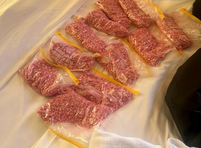 Procurorii au confiscta peste 7,5 kg de ecstasy FOTO: DIICOT