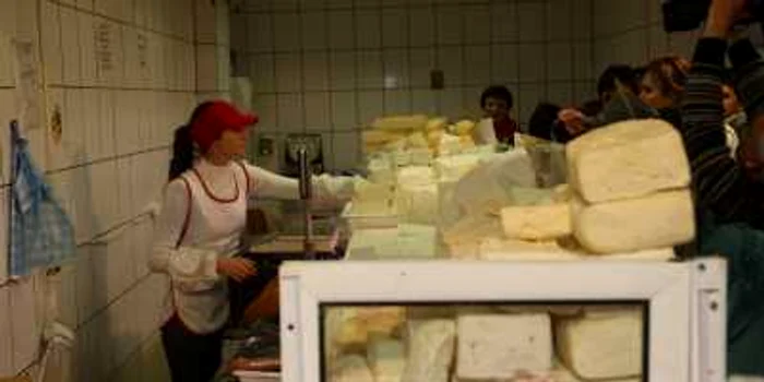 Acordul de Comerţ Liber cu UE presupune liberalizarea graduală a comerţului cu bunuri şi servicii, libera circulaţie a forţei de muncă etc.