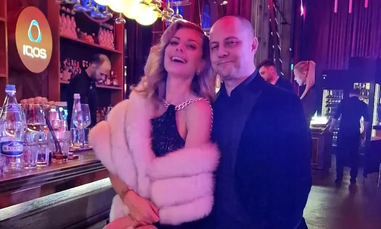 Dan Badea și Mădălina s-au căsătorit civil în urmă cu nouă ani.