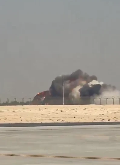 Avion de luptă, prăbușit în timpul unui show aviatic la Dubai. Pilotul a murit