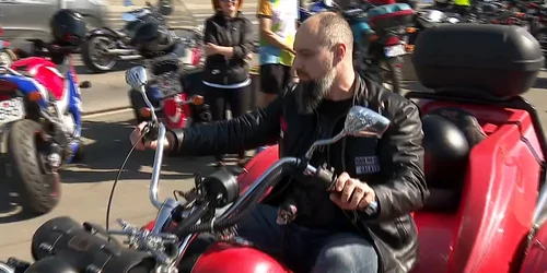 video moto mp4 thumbnail png