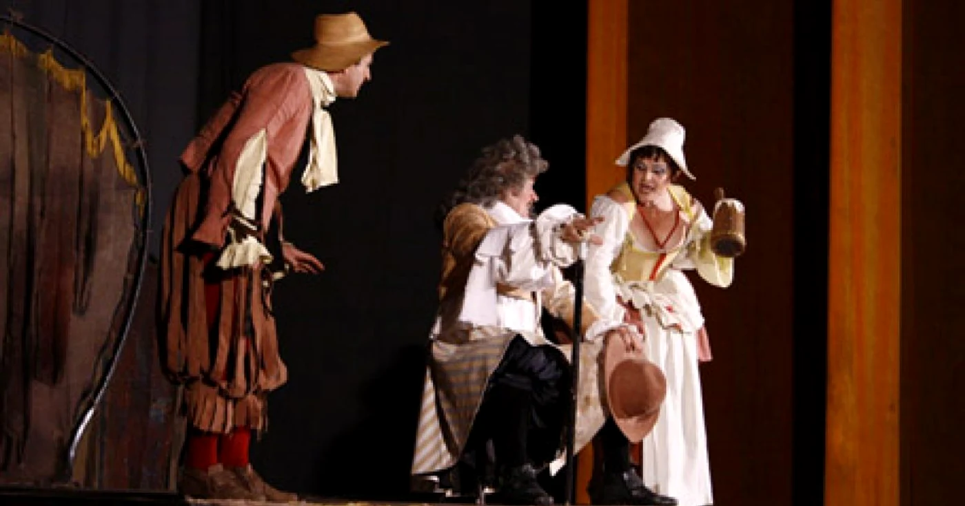 Actorii bârlădeni joacă pe scena Casei de Cultură până se renovează Teatrul „Victor Ion Popa“