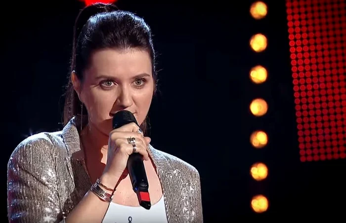 Luciana Răducanu, pe scena „Vocea României“ FOTO Captură foto/Pro TV