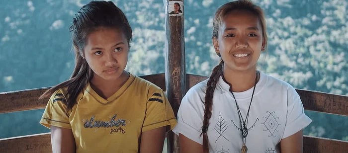 Nepoatele artistei Apo Whang-Od. Foto: captură video Youtube