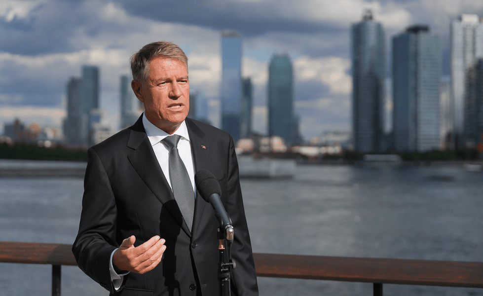 Iohannis, la întâlnirea cu românii din San Francisco: „România merge bine și economia crește”