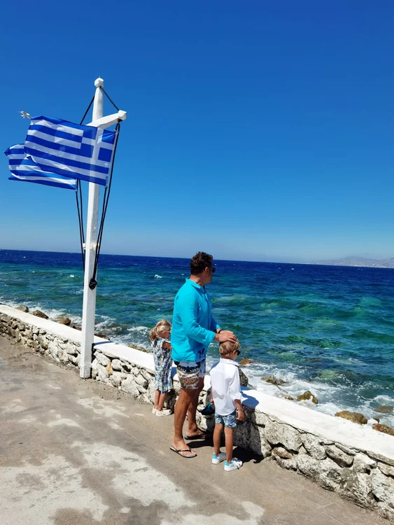 
    Alina Pușcaș, vacanțe de vis alături de familie  