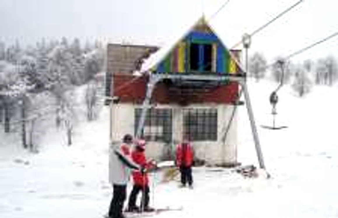 Pârtiile de pe Semenic sunt deja deschise pentru turişti