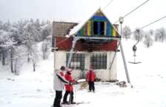 Pârtiile de pe Semenic sunt deja deschise pentru turişti
