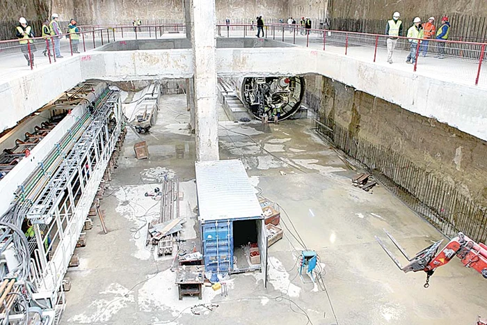Bugetul pentru metrou tăiat la jumătate