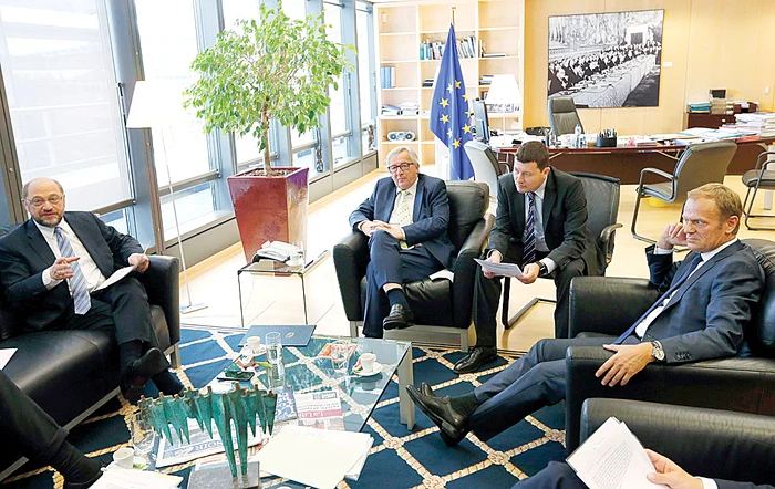 Donald Tusk dezaprobă decizia britanicilor