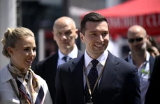 Jordan Bardella, liderul și președintele partidului politic francez Adunarea Națională, alături de Prințesa Maria Carolina de Bourbon Două Sicilii, Profimedia (1) jpg