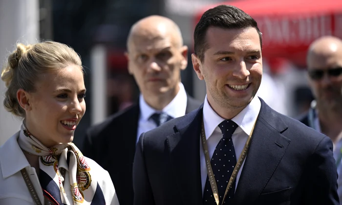 Jordan Bardella, liderul și președintele partidului politic francez Adunarea Națională, alături de Prințesa Maria Carolina de Bourbon Două Sicilii, Profimedia (1) jpg
