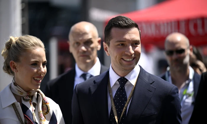Jordan Bardella, liderul și președintele partidului politic francez Adunarea Națională, alături de Prințesa Maria Carolina de Bourbon Două Sicilii, Profimedia (1) jpg