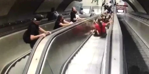 Accident într-o stație de metrou din Turcia FOTO @TurkgunGazetesi / X