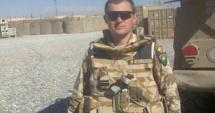 Crima de la coafor. Fosta soţie a militarului ucigaş acuză Poliţia că l-a lăsat în pace după ce i-a spart uşa cu toporul. „Am depus plângeri. Degeaba“