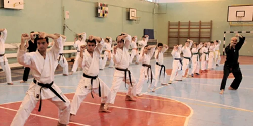 Bacău: Copiii băcăuanilor vor să devină campioni la karate