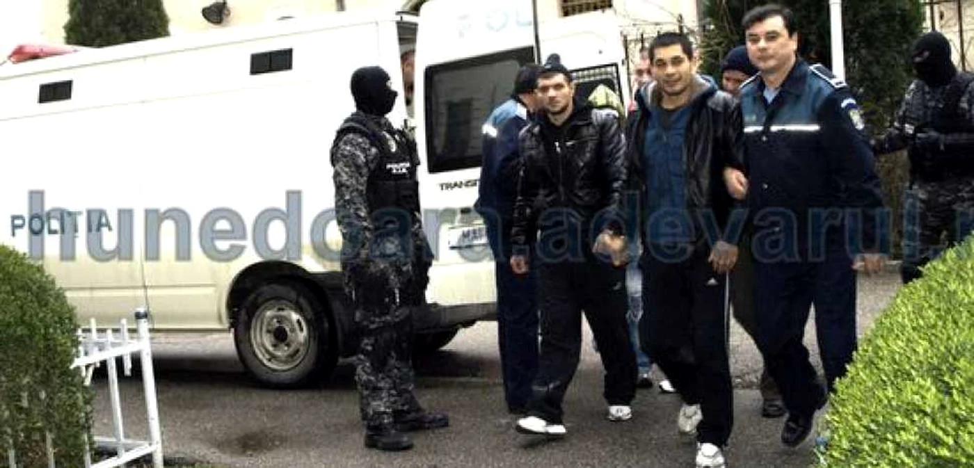 Membrii mafiei cuprului au fost puși în libertate.