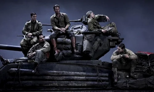 Brad Pitt cochetează iar cu marele război png