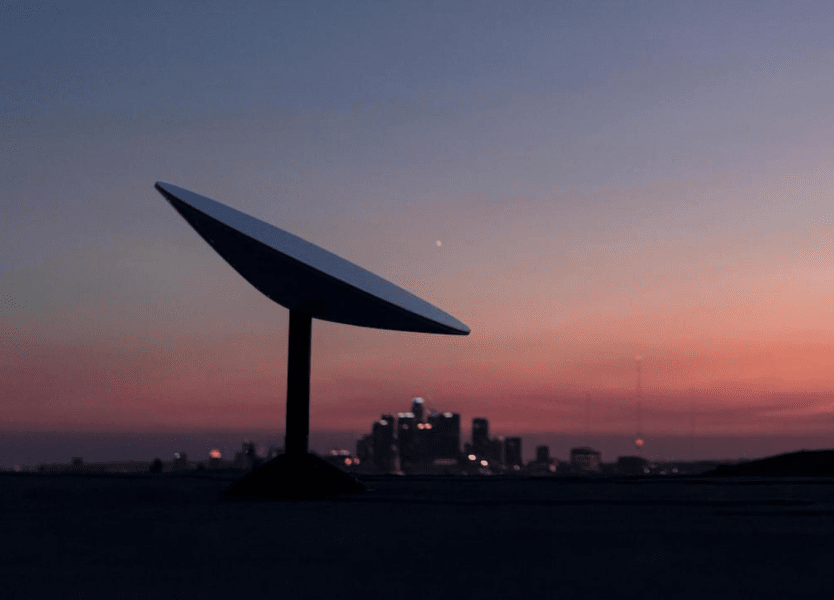 China plănuiește lansarea a 13.000 de sateliți care să „suprime” rețeaua lui Musk