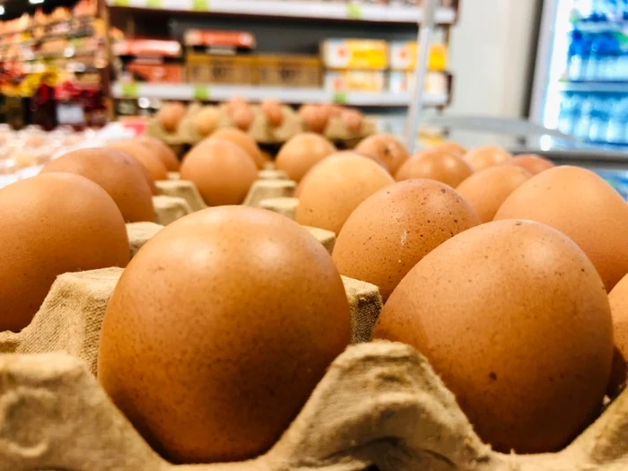 Cât a ajuns să coste un cofraj cu ouă în supermarket / Foto: Shutterstock