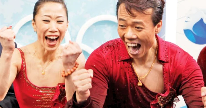 Patinatorii chinezi Shen Xue şi Zhao Hongbo au întrerupt o dominaţie rusească ce a ţinut 46 de ani în proba de perechi