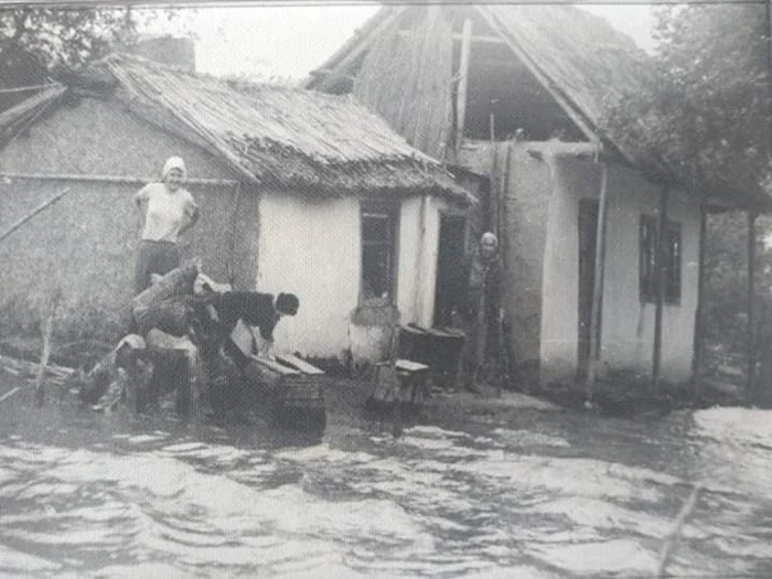 Inundatii Delta 1970 FOTO Viaţa în satul Mila 23