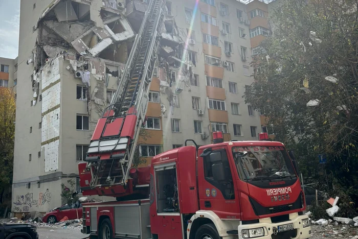 Blocul afectat de explozie FOTO: Andrei Nistor/FB