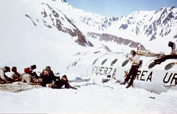 12 persoane au murit pe loc