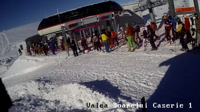 Coadă la instalaţiile de transport pe cablu din Sinaia FOTO Primăria Sinaia