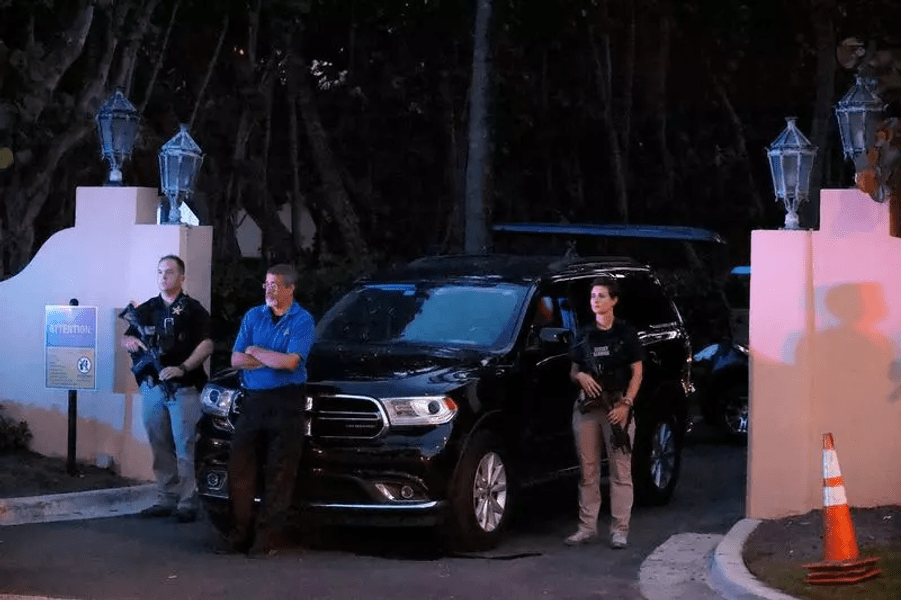 Fost consilier prezidențial: Avertizorul FBI în cazul documentelor clasificate de la Mar-a-Lago, un agent Secret Service