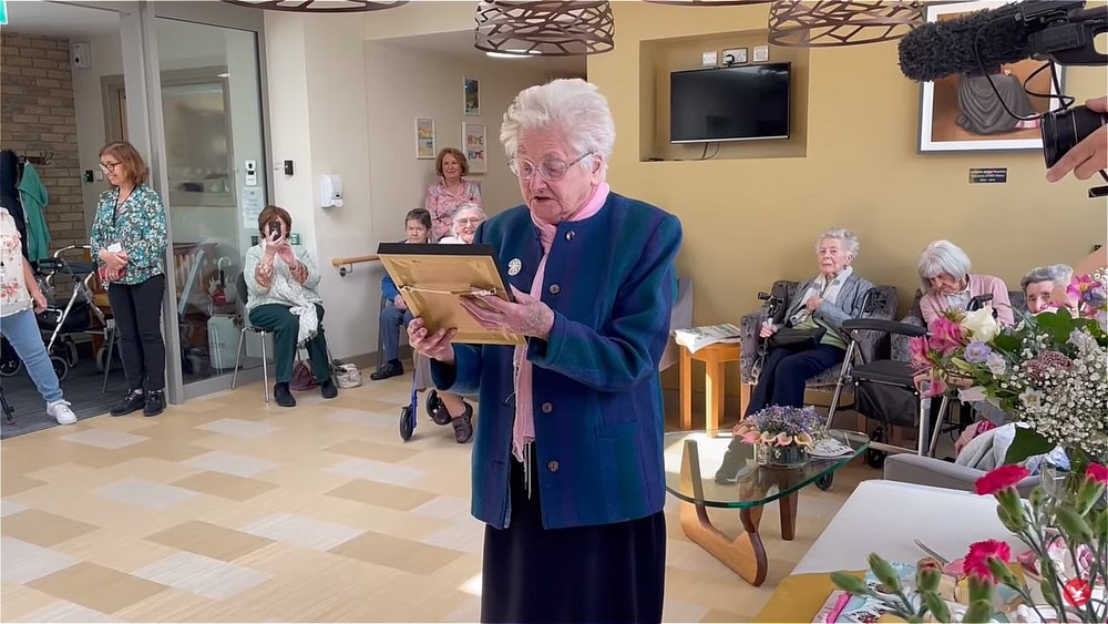 Cea mai bătrână femeie din Irlanda are 109 ani. Care este secretul longevității sale VIDEO