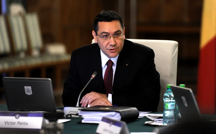 Înainte de elaborarea bugetului pentru 2015, premierul Victor Ponta trebuie să cearnă promisiunile electorale pentru a se putea încadra în ţinta de deficit bugetar FOTO Adevărul