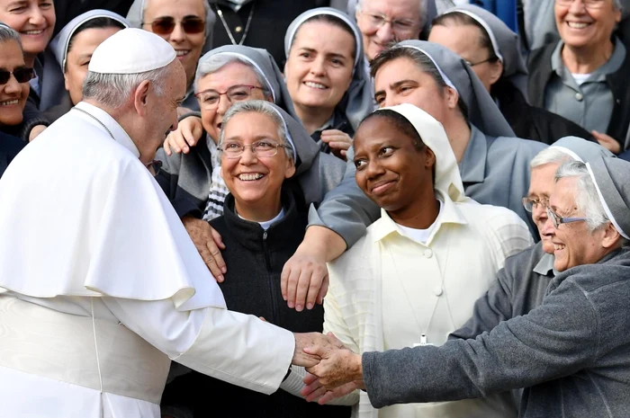 Papa Francisc susţine Pactul MOndial ONU privind Migraţiile