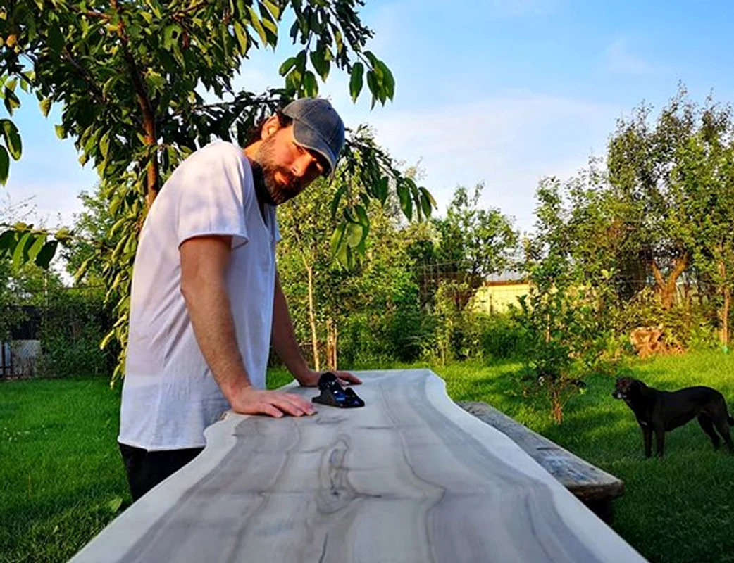 Dan Bordeianu locuiește în casa părinteasă. Sursă: Click!